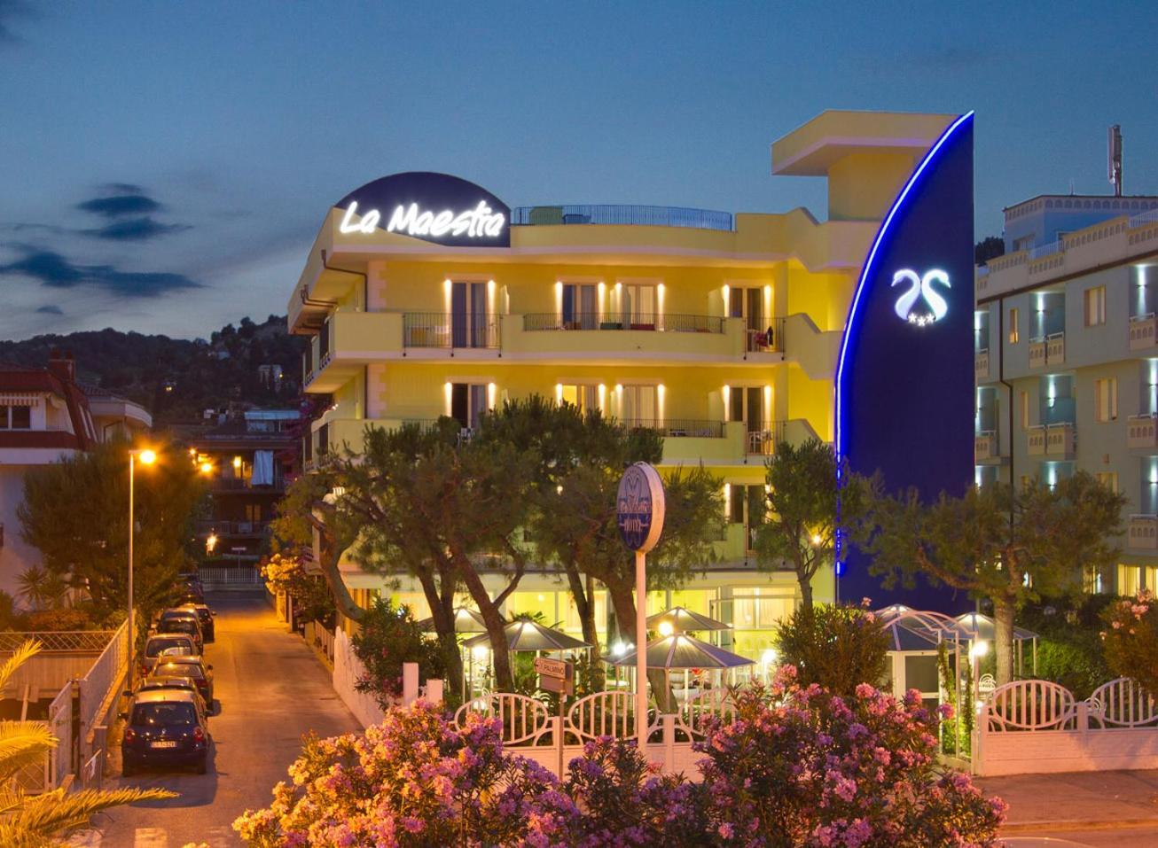 Hotel La Maestra グロッタンマーレ エクステリア 写真
